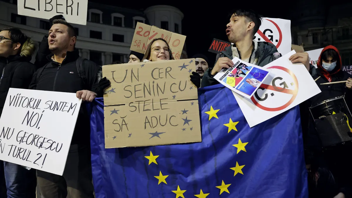 2000 души протестираха срещу изборната победа на Джорджеску в Румъния 