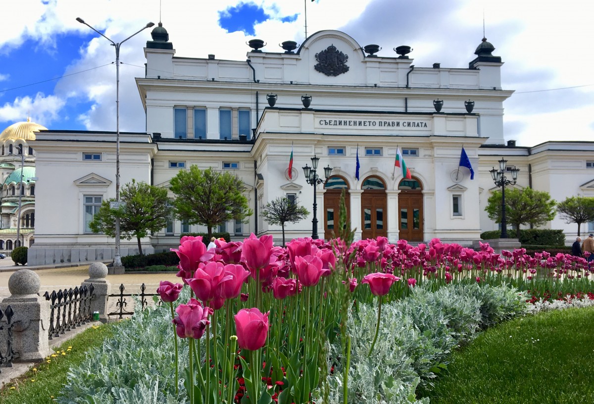 Депутатите гласуват поредната рокада в правителството
