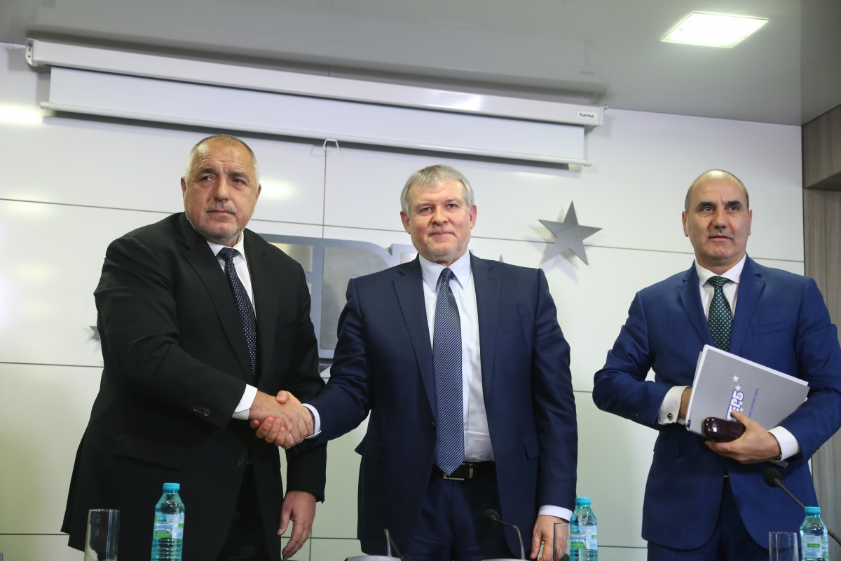ГЕРБ и СДС представят кандидатите си в евролистата