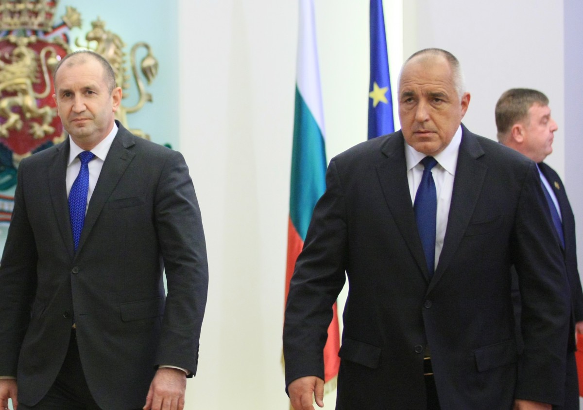 Институционален сблъсък: Радев VS Борисов