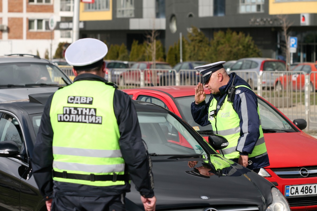 Полицията засилва проверките на пътя