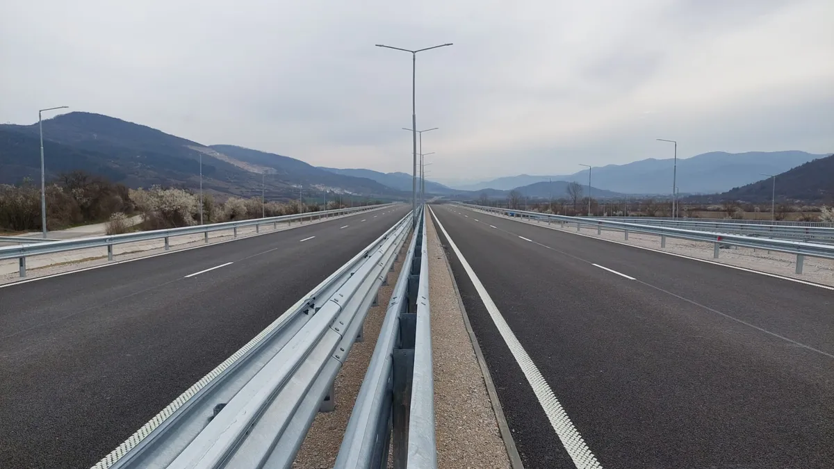 Коритарова: Усилията са до декември пътят Видин-Ботевград да бъде завършен