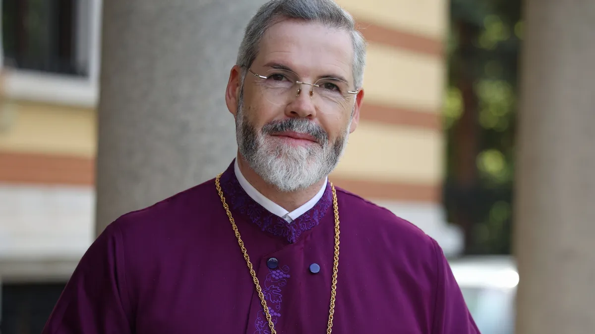 Митрополит Антоний: Радваме се, че БПЦ е оглавена от новия български патриарх 