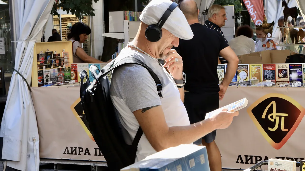 Най-мащабното пътуващо книжно изложение в страната – „Алея на книгата“ пристига в Пловдив