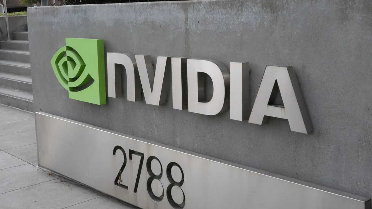 Nvidia надхвърли очакванията за приходите заради търсенето на чипове с ИИ