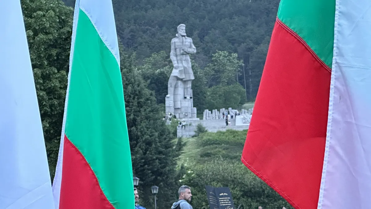 Паметникът на Христо Ботев във Враца ще се ремонтира, има 780 хил. лева