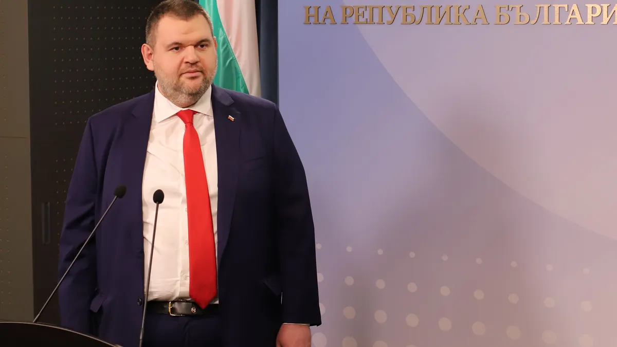  Пеевски: Радев доказа, че не е достоен да представлява интересите на българския народ в НАТО 