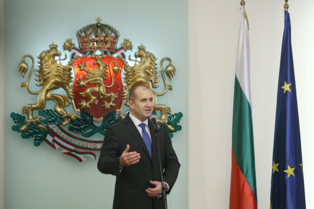 Президентът свали доверието си от ръководителя на КПКОНПИ