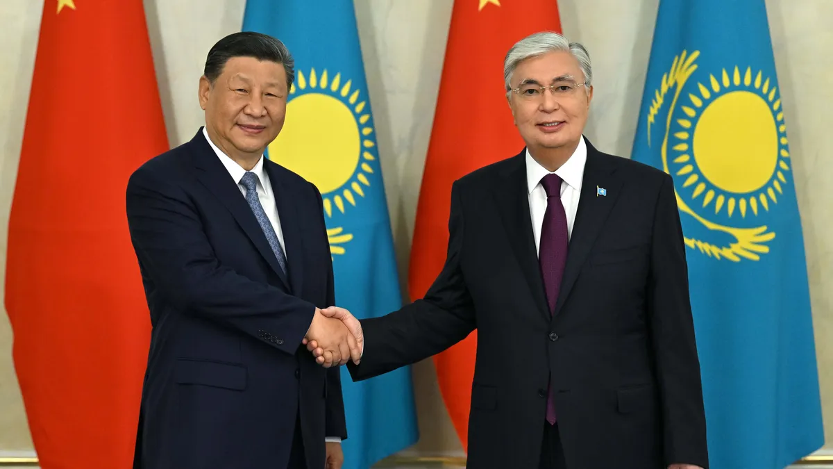 Си Дзинпин подкрепи присъединяването на Казахстан към БРИКС