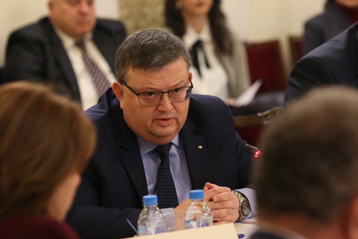 ВСС гласува оставката на Цацаров