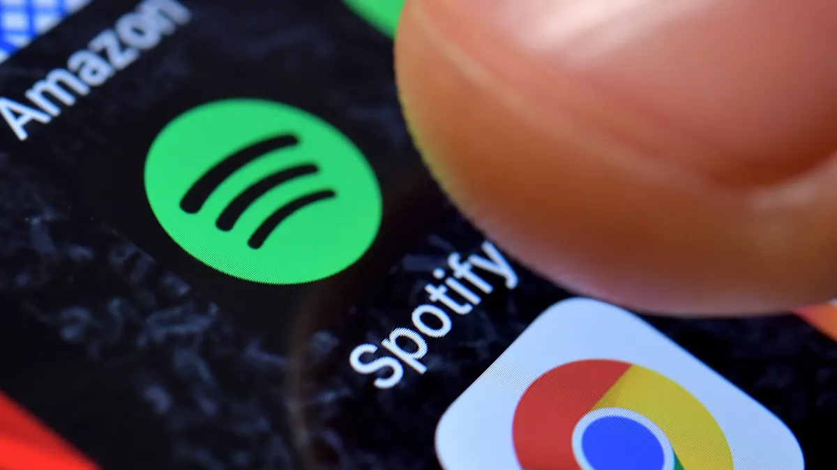 Spotify премахва музика на руски певци, подкрепили агресията срещу Украйна