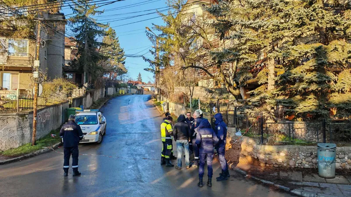 Труп на жена е открит под руините на взривилата се къща в Банкя