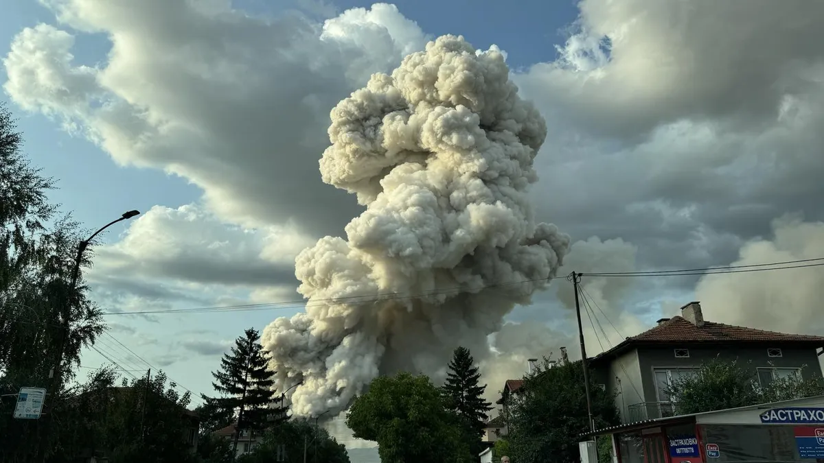 Ужасяващо ВИДЕО показва размера на експлозията в Елин Пелин