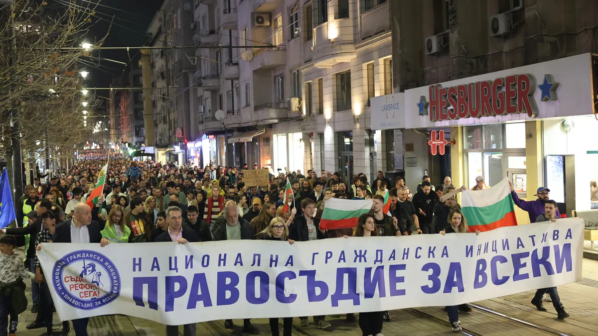 В София се проведе протест и шествие за законността на изборите